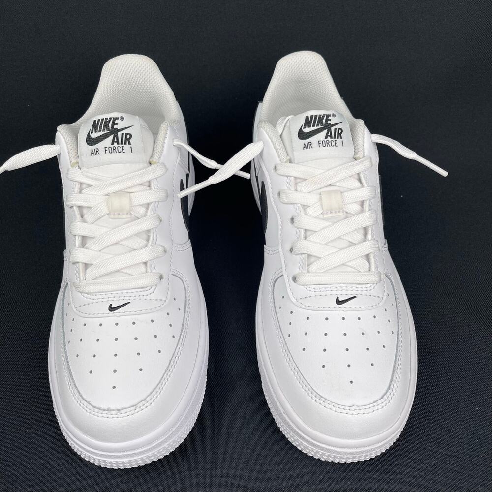 Nike Women White Black Air Force 1 Low GS Sneakers Size 6.5 New - Picture 3 of 11